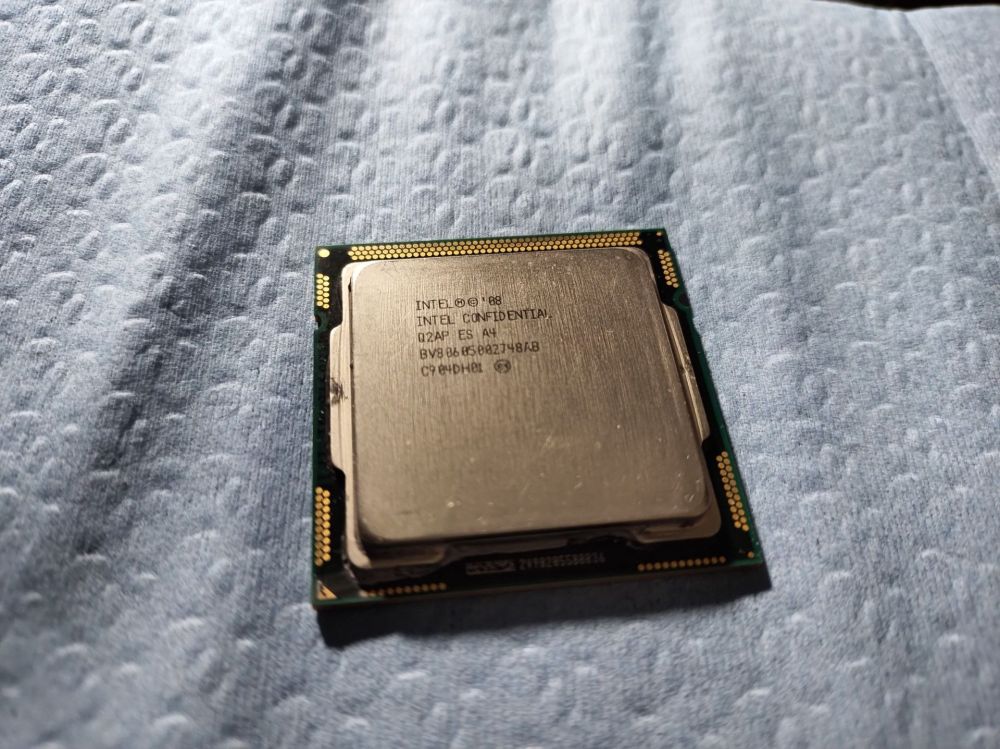 Core i7 810(ES).jpg